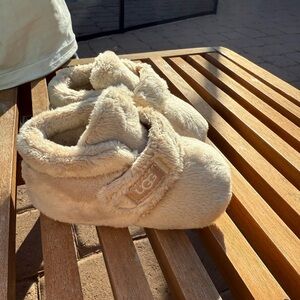 UGG Kids Tan Fuzzy Slippers